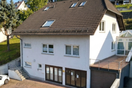 Haus Melsungen - 7 Zimmer, 314 m&sup2;, 385.000&euro; | Angebot:26762333
