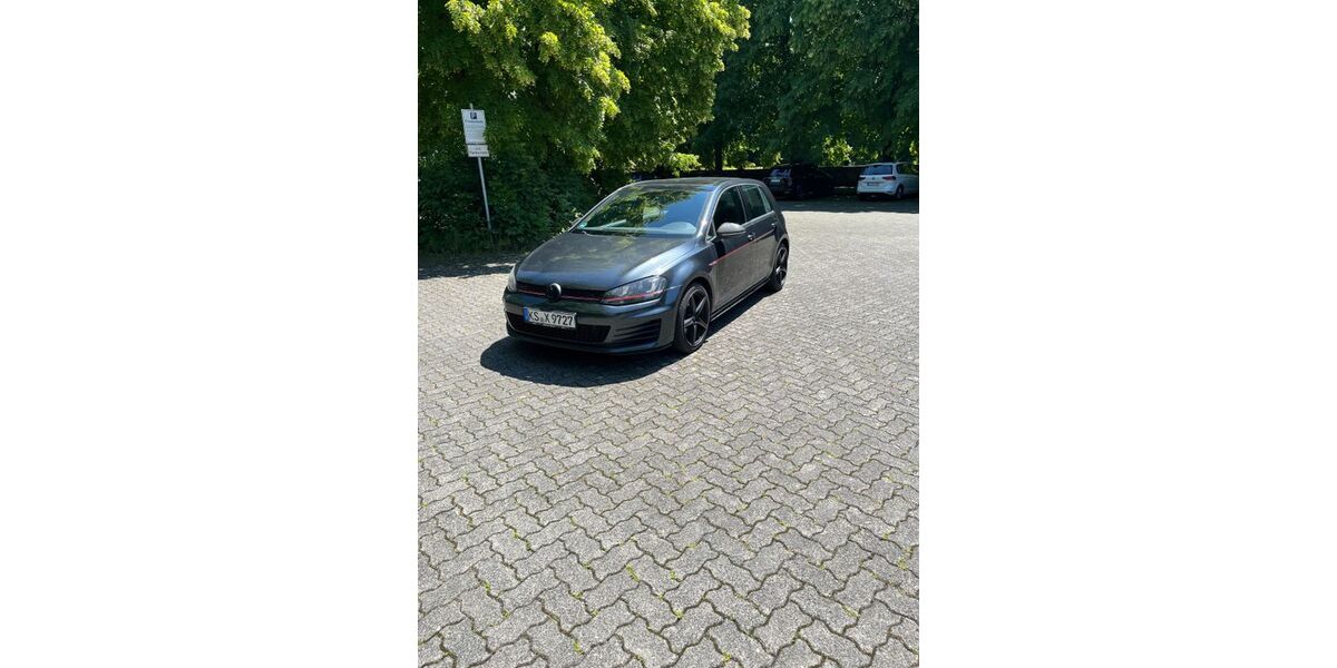 VW Golf 124.500 km 13.500 &euro; Vellmar 34246