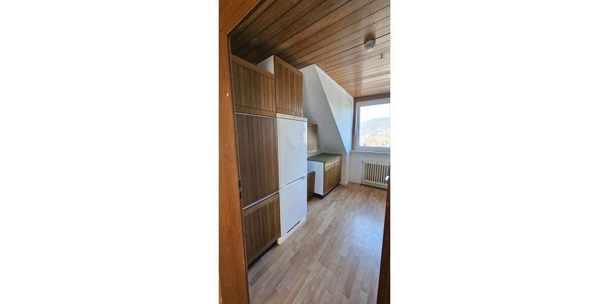 Dachgeschoßwohnung Niedenstein - 4 Zimmer, 120 m&sup2;, 1.050&euro; | Angebot:25833986