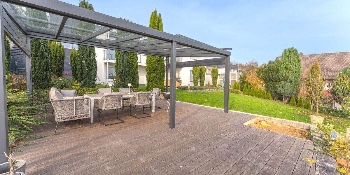 Viel Platz für alle: Großes Einfamilienhaus mit Traumgarten in Nordshausen 7 zimmer