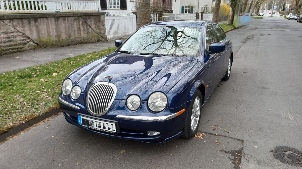 Jaguar S-Type 203.000 km 2.600 &euro; Kassel 34128