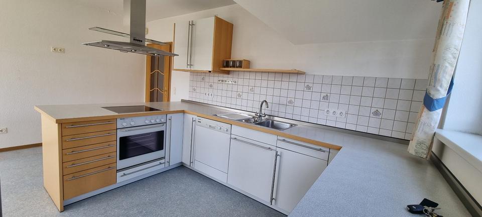 Dachgeschoßwohnung Melsungen - 3 Zimmer, 100 m&sup2;, 850&euro; | Angebot:26197320