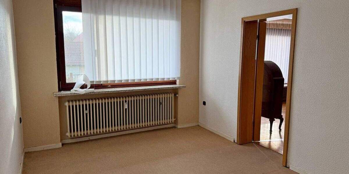 Mehrfamilienhaus, Wohnhaus Felsberg / Wolfershausen Wolfershausen - 9 Zimmer, 234 m&sup2;, 249.900&euro; | Angebot:24097470