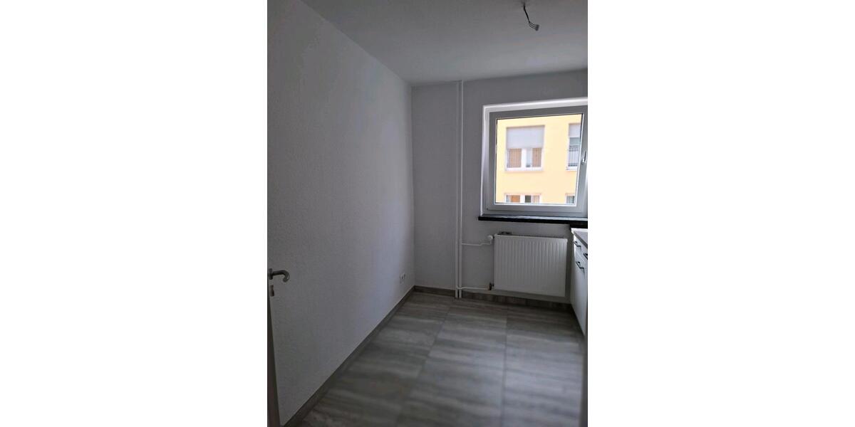 Etagenwohnung Kassel - 2 Zimmer, 70 m&sup2;, 780&euro; | Angebot:26393190