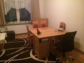 *** Wohn- Schlafzimmer, Badezimmer mit Küche und großer Terrasse am Bebelplatz zu verkaufen*** *** 1 zimmer