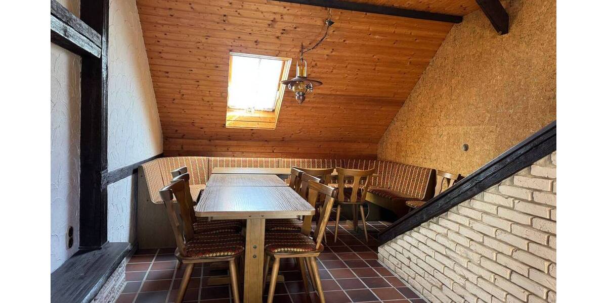 Mehrfamilienhaus, Wohnhaus Niestetal Sandershausen - 7 Zimmer, 203 m&sup2;, 299.000&euro; | Angebot:26450421