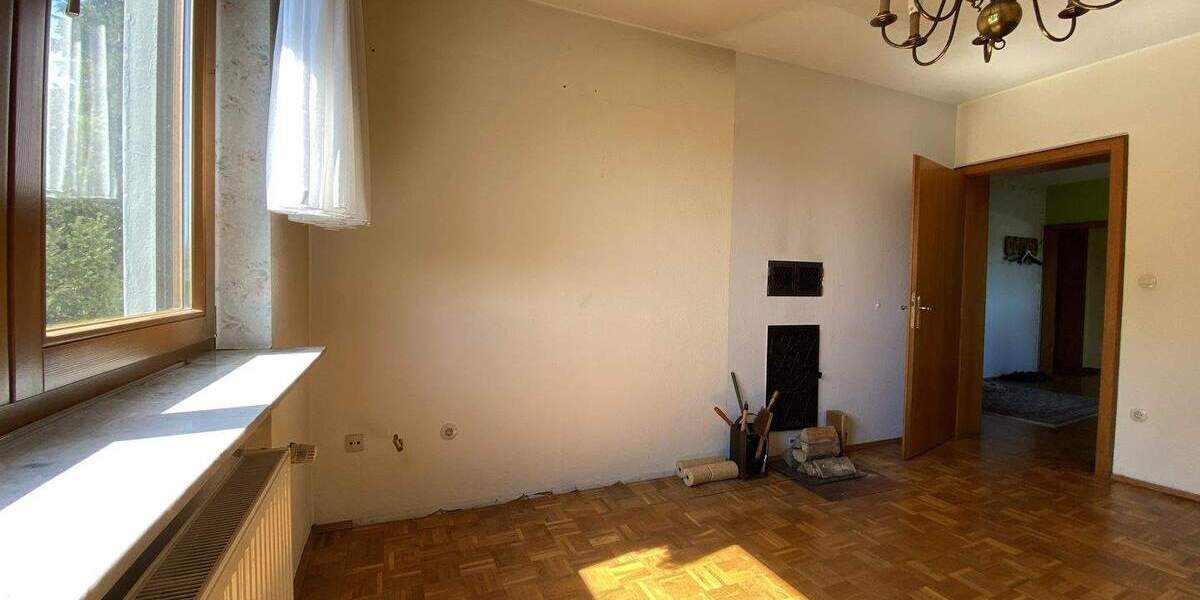 Einfamilienhaus Fuldatal Simmershausen - 9 Zimmer, 190 m&sup2;, 198.000&euro; | Angebot:25674202