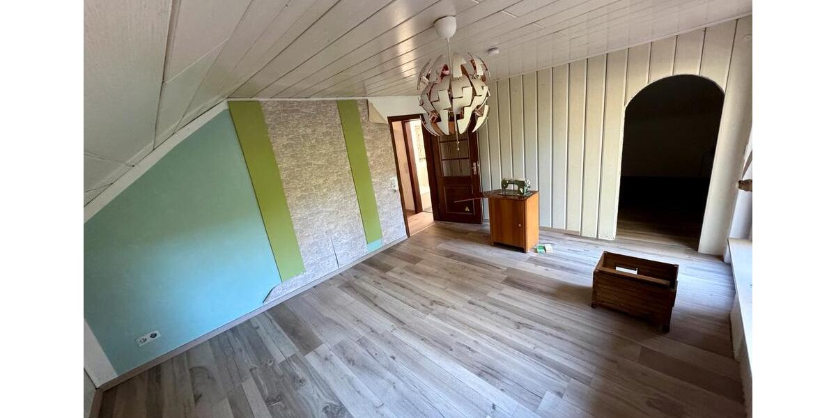 Einfamilienhaus Kassel Südstadt - 8 Zimmer, 171 m&sup2;, 489.000&euro; | Angebot:26415370