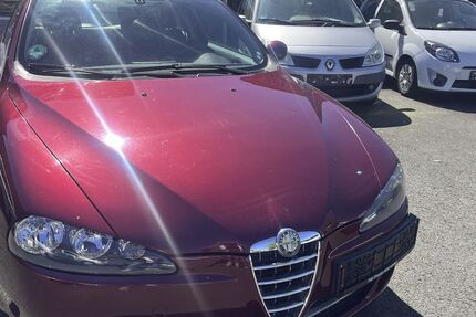 Alfa Romeo 147 120.000 km 950 &euro; Kassel-Wehlheiden 34121
