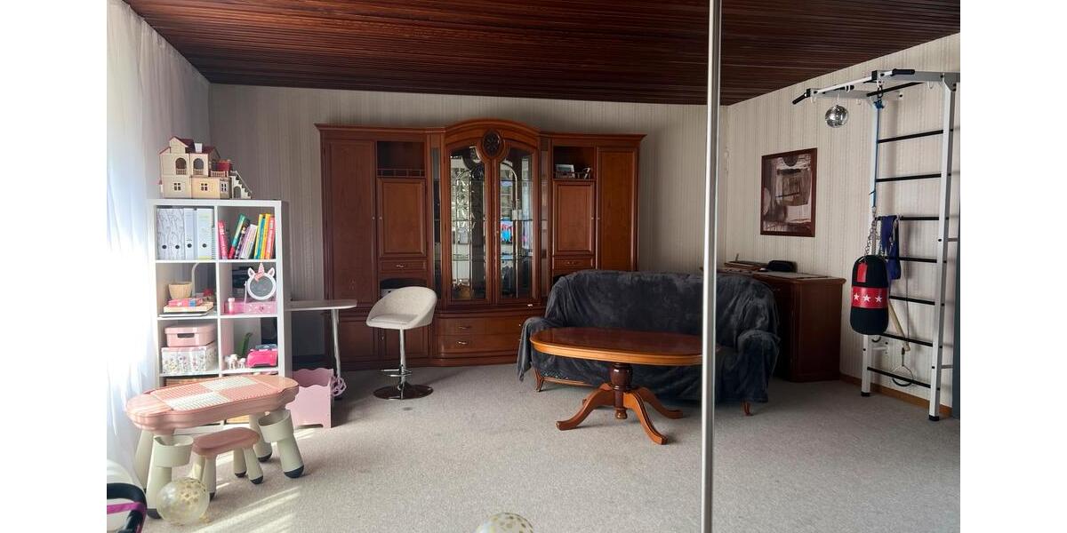 Erdgeschoßwohnung Hofgeismar - 4 Zimmer, 130 m&sup2;, 1.050&euro; | Angebot:26634020
