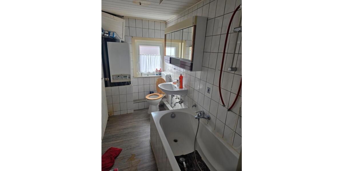 Dachgeschoßwohnung Ahnatal - 5.5 Zimmer, 155 m&sup2;, 1.050&euro; | Angebot:26337431