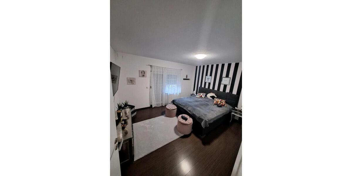 3 Zimmer Küche Bad DG Wohnung zu vermieten 3 zimmer