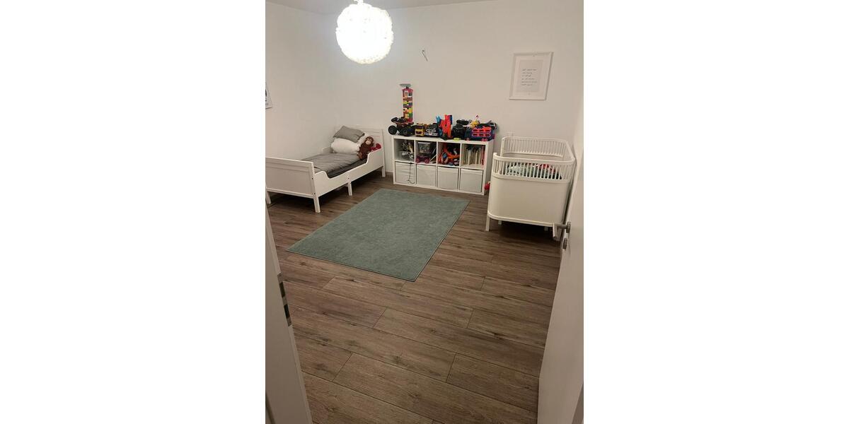 Erdgeschoßwohnung Felsberg - 5 Zimmer, 156 m&sup2;, 1.404&euro; | Angebot:25881411