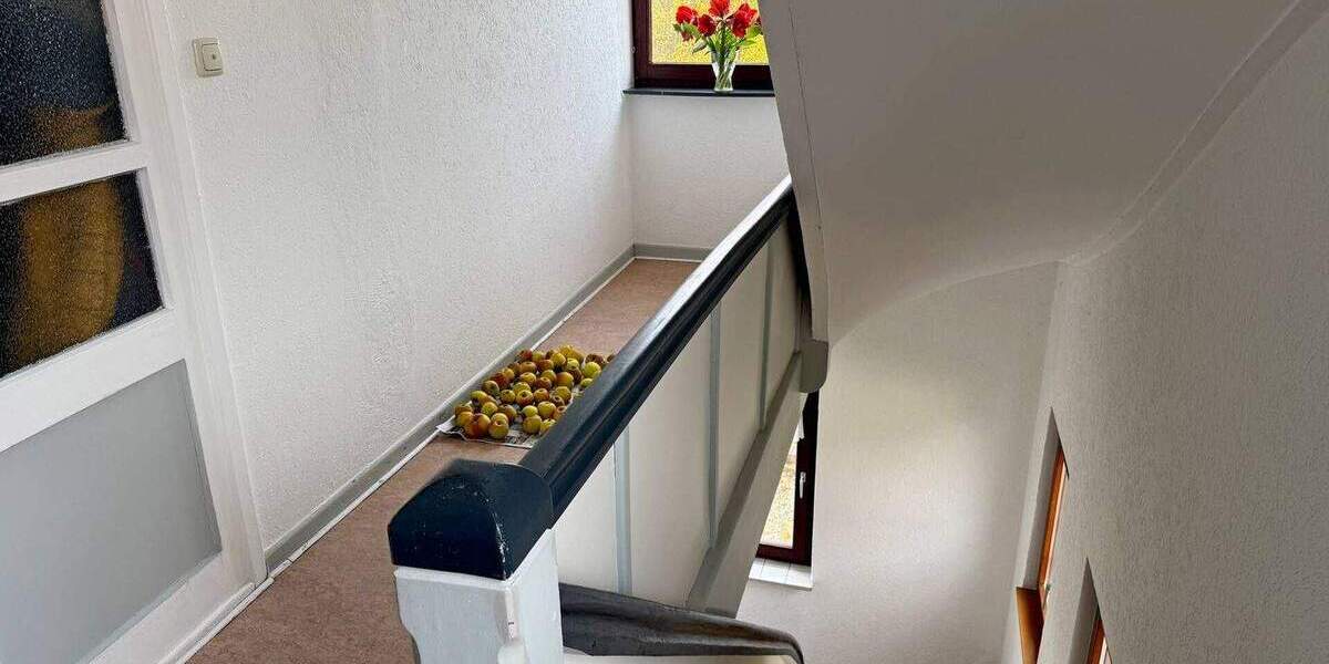 Mehrfamilienhaus, Wohnhaus Felsberg / Wolfershausen Wolfershausen - 9 Zimmer, 234 m&sup2;, 249.900&euro; | Angebot:25666369