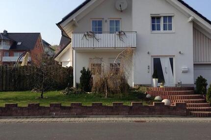 Haus Hofgeismar - 4 Zimmer, 770 m&sup2;, 490.000&euro; | Angebot:26989558