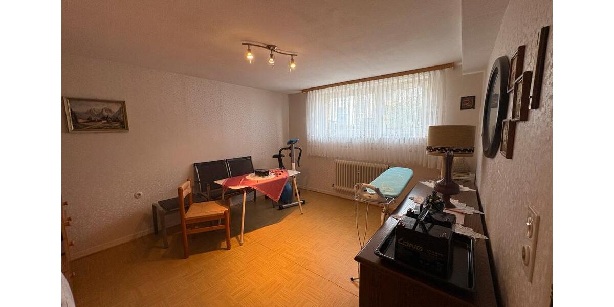 Einfamilienhaus Baunatal - 10 Zimmer, 250 m&sup2;, 495.000&euro; | Angebot:26233985