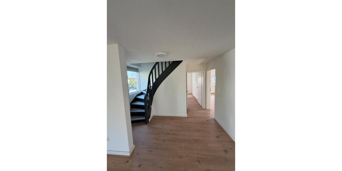 Einfamilienhaus Wolfhagen - 5 Zimmer, 135 m&sup2;, 329.000&euro; | Angebot:26802989