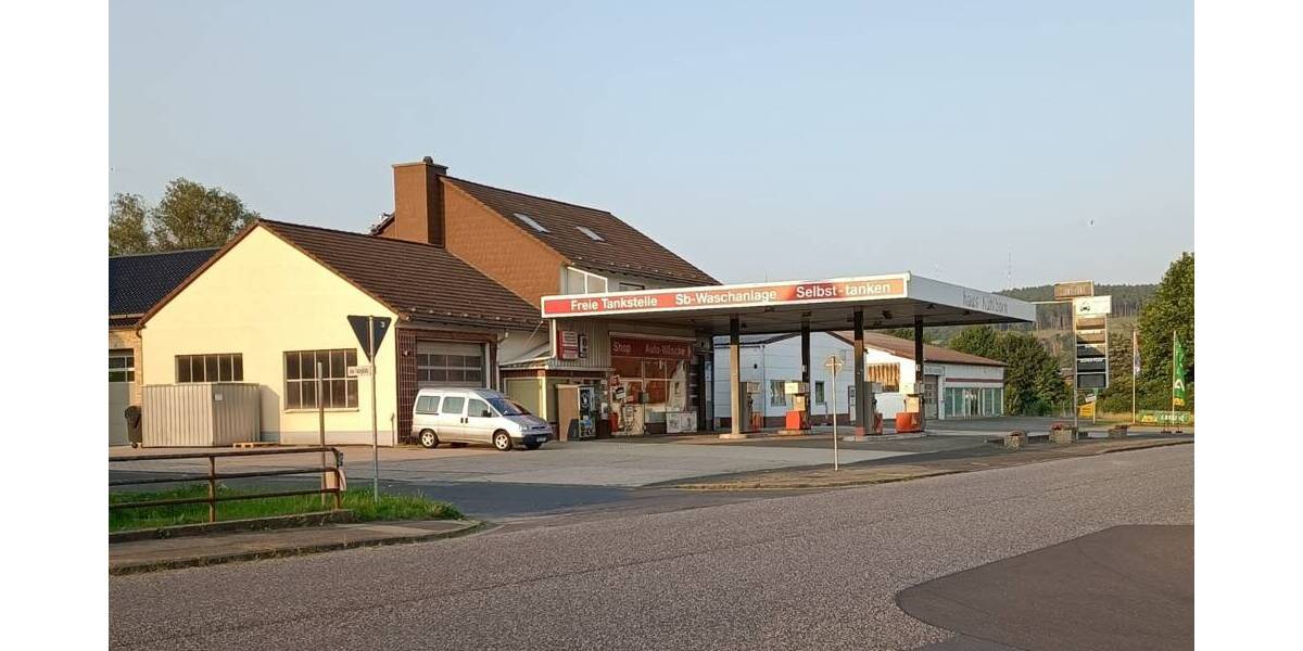 Gewerbeobjekt in Hessisch Lichtenau, OT Walburg mit großzügigem Grundstück zimmer