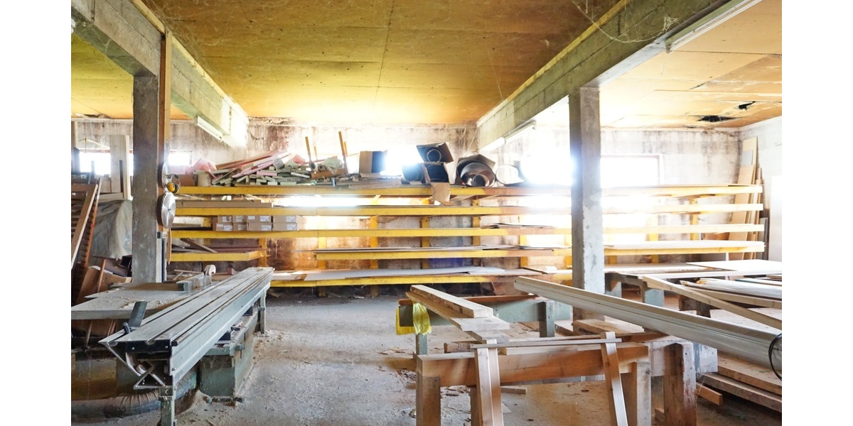 VOLL AUSGESTATTETE SCHREINEREI, Heizung, Spänebunker, evtl. weiter bebaubar! Potenzial für viele Gew - Gewerbeobjekt Zierenberg Oelshausen | Angebot:26487173