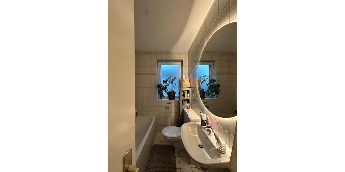 Etagenwohnung Kassel Harleshausen - 3 Zimmer, 73 m&sup2;, 950&euro; | Angebot:25906721