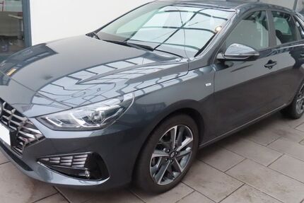 Hyundai i30 61.018 km 16.685 € Kassel 34123
