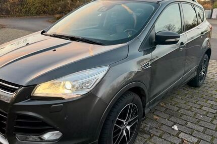 Ford Kuga 142.000 km 11.590 &euro; Kassel 34125