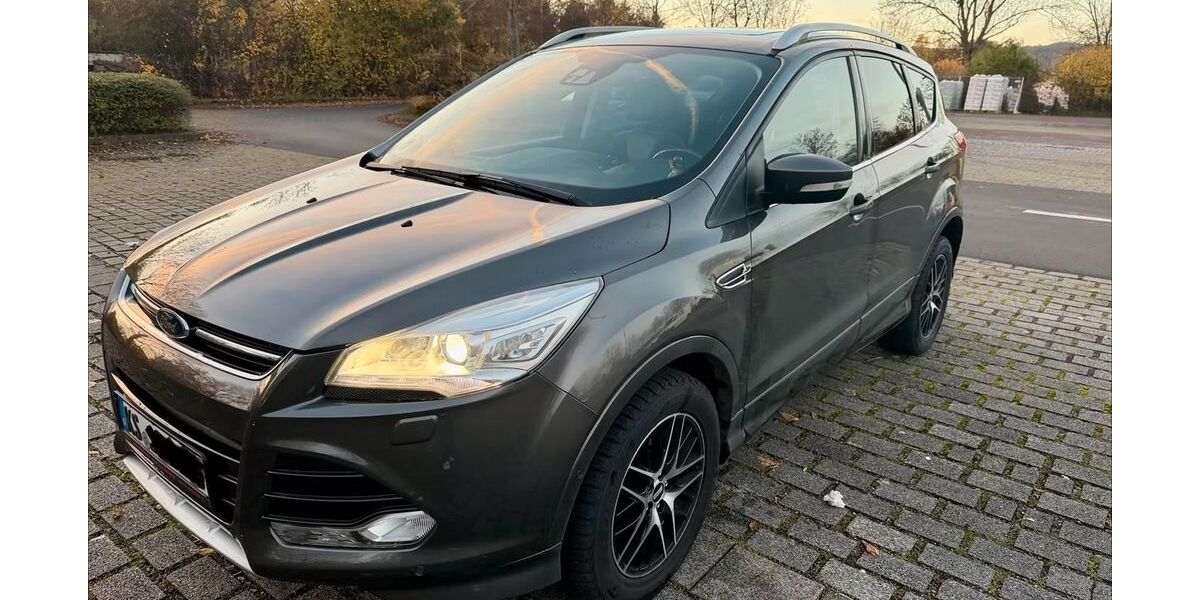 Ford Kuga 142.000 km 11.590 &euro; Kassel 34125