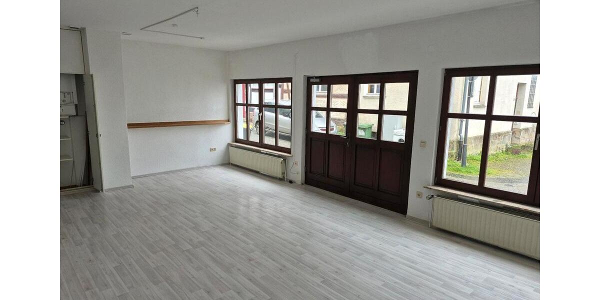 Gewerbeobjekt Hessisch Lichtenau - 400&euro; | Angebot:23222035