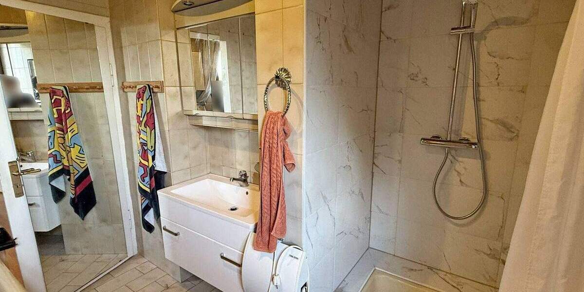 Mehrfamilienhaus, Wohnhaus Felsberg / Wolfershausen Wolfershausen - 9 Zimmer, 234 m&sup2;, 249.900&euro; | Angebot:25666369