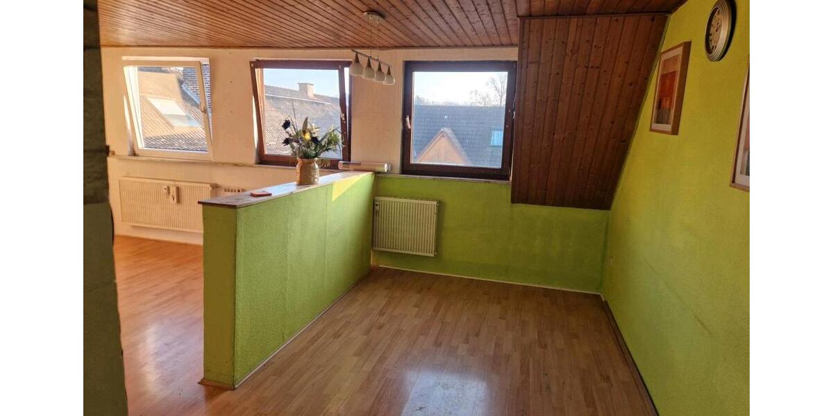 Dachgeschoßwohnung Immenhausen - 3 Zimmer, 58 m&sup2;, 350&euro; | Angebot:24663898