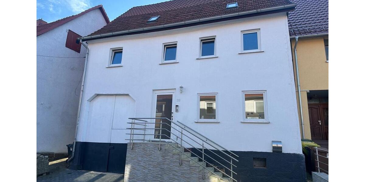 Einfamilienhaus Grebenstein - 6 Zimmer, 140 m&sup2;, 185.000&euro; | Angebot:26232358