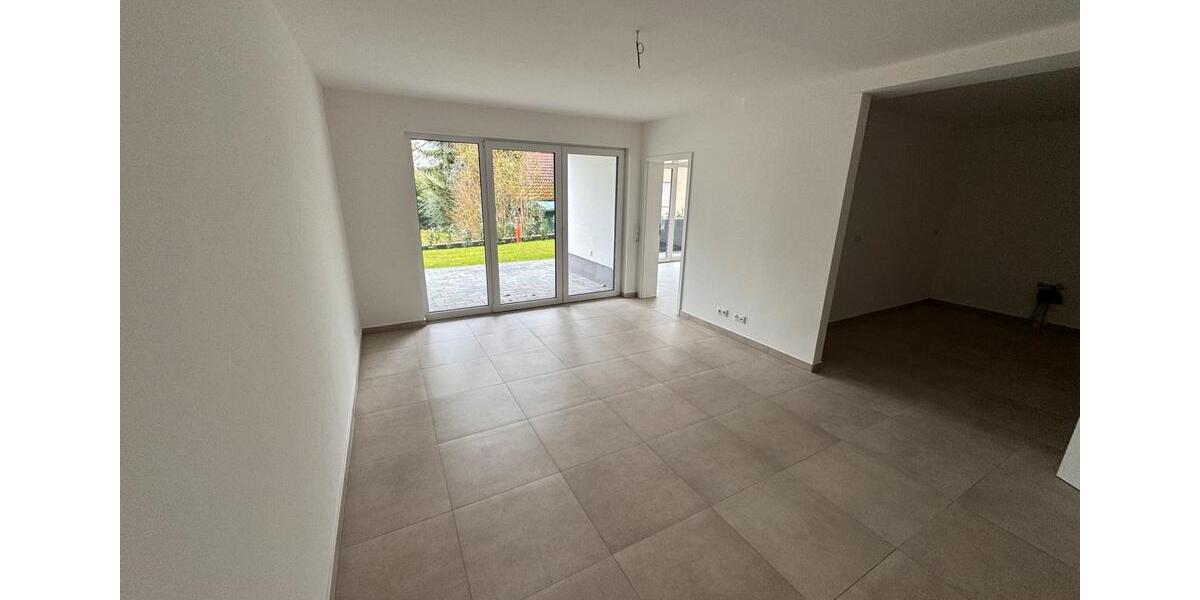 Erdgeschoßwohnung Kassel Harleshausen - 3 Zimmer, 85 m&sup2;, 1.000&euro; | Angebot:25334556