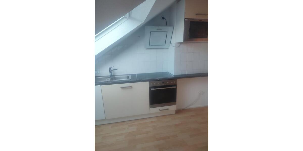 Dachgeschoßwohnung Kassel Fasanenhof - 3 Zimmer, 67 m&sup2;, 670&euro; | Angebot:26135598