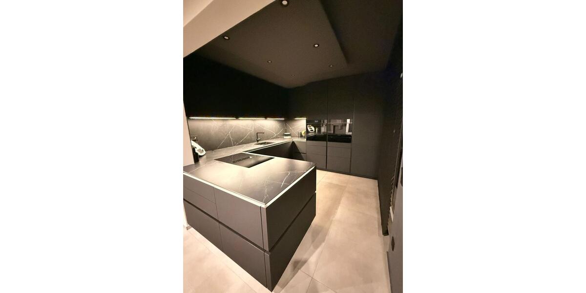 Erdgeschoßwohnung mit Möbel 4 zimmer