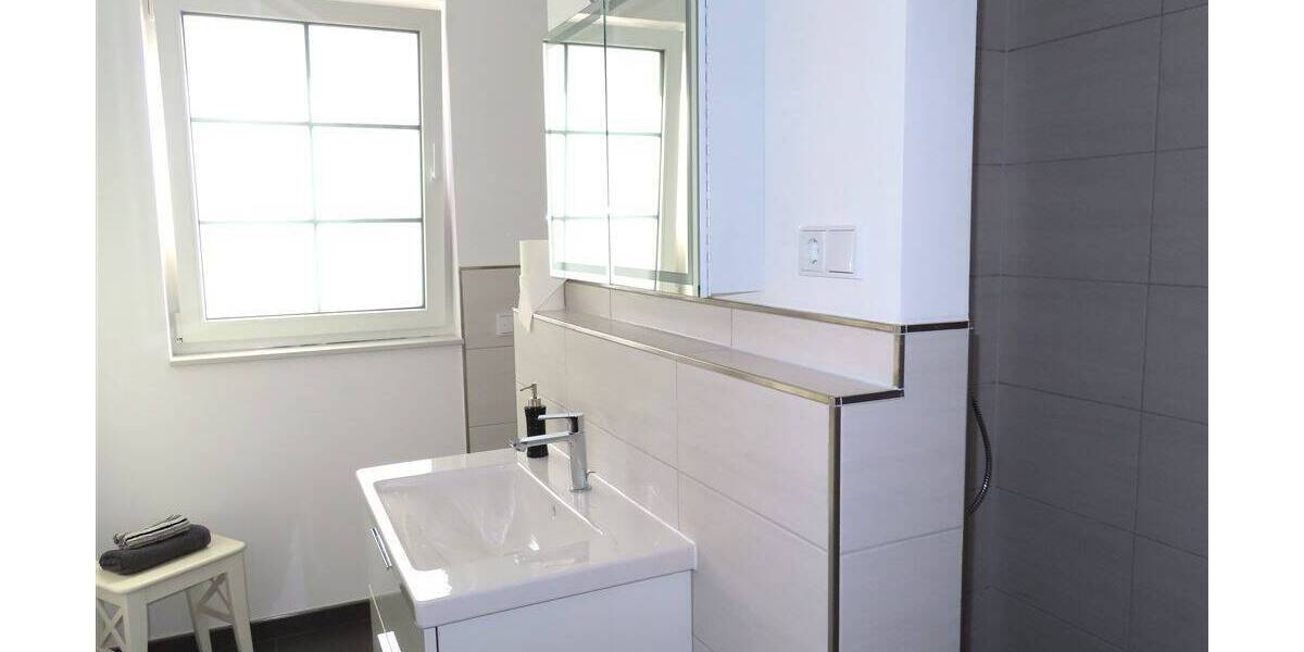 Etagenwohnung Fuldatal Ihringshausen - 3 Zimmer, 102 m&sup2;, 1.200&euro; | Angebot:26859043