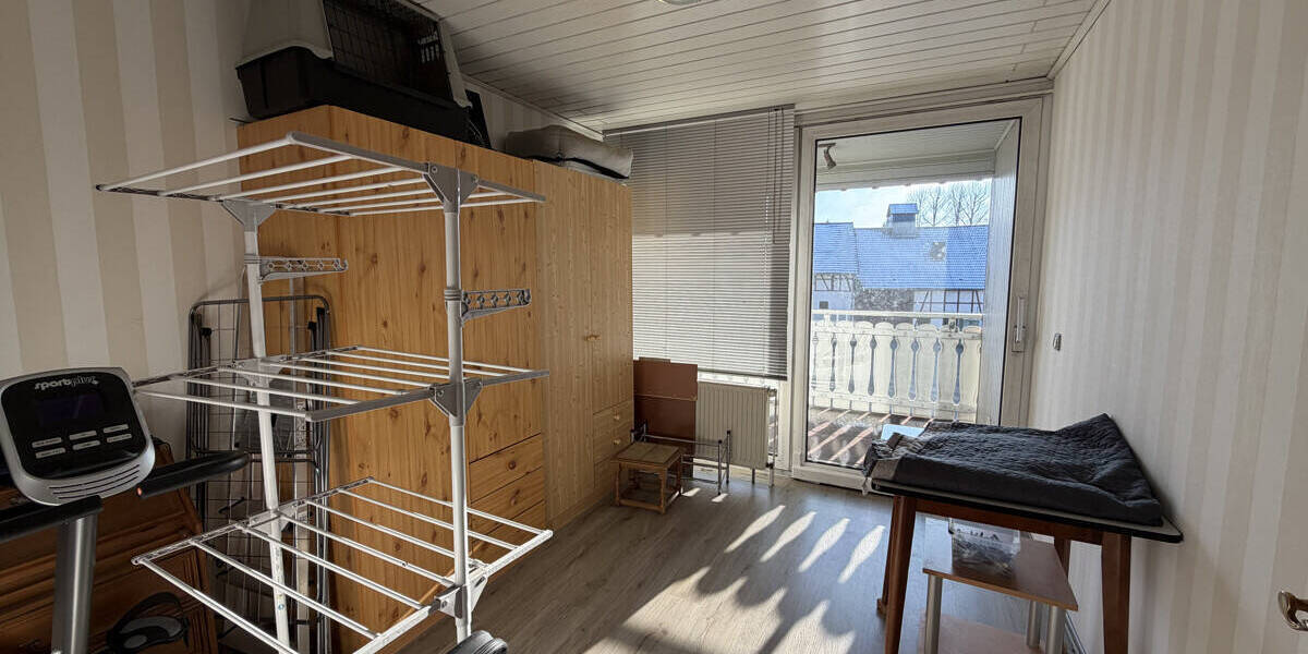 Einfamilienhaus Grebenstein / Udenhausen Udenhausen - 1 Zimmer, 348 m&sup2;, 399.000&euro; | Angebot:25670426