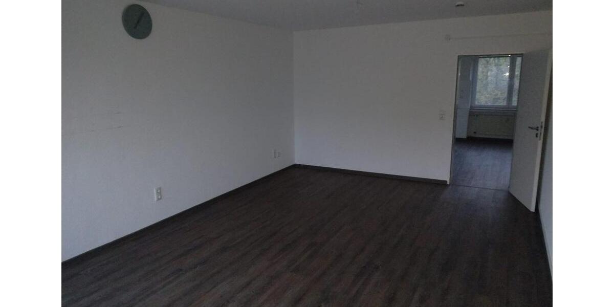 3 ZKB Wohnung mit Balkon mit einer Stellplatzoption 3 zimmer