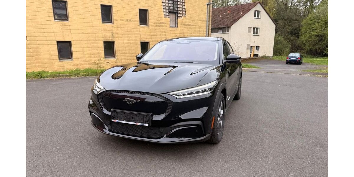 Ford Mustang Mach-E 7.500 km 35.200 &euro; Hann. Münden 34346