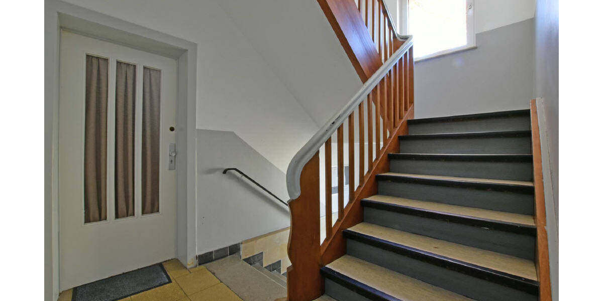 12-Familien-Haus in ruhiger Lage Nähe Marienkrankenhaus - energetisch modernisiert 2 zimmer