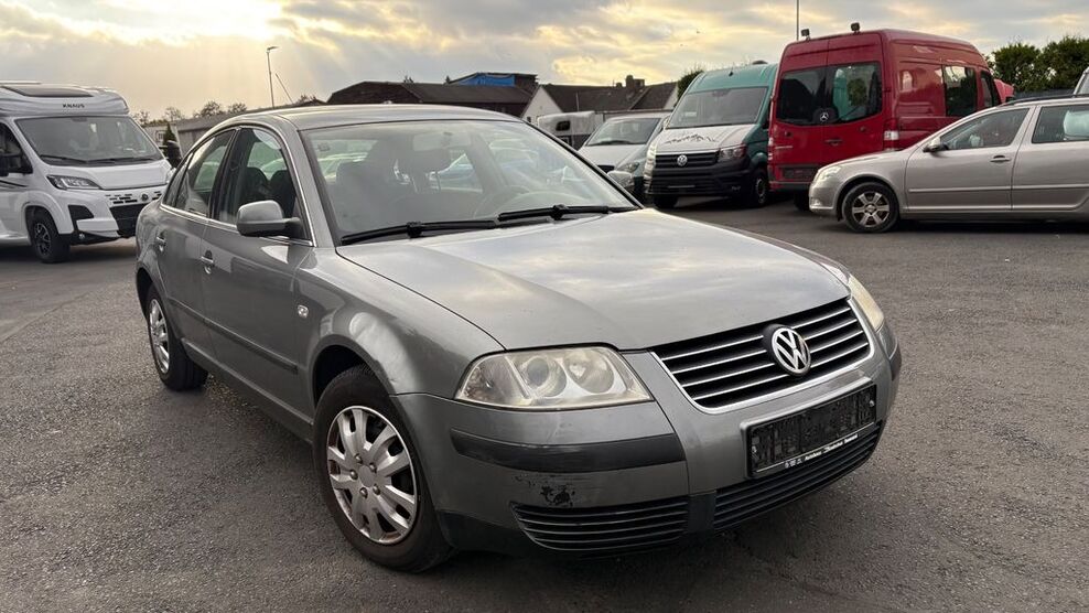 VW Passat 317.000 km 1.350 € Kassel 34123