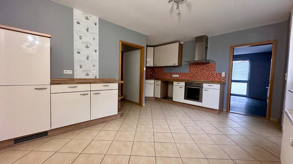 Einfamilienhaus Wolfhagen - 7 Zimmer, 200 m&sup2;, 980&euro; | Angebot:26136504