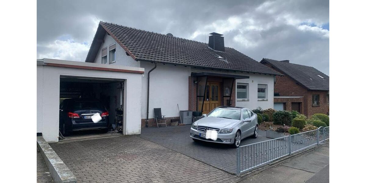 Einfamilienhaus Staufenberg - 7 Zimmer, 180 m&sup2;, 319.000&euro; | Angebot:26944677