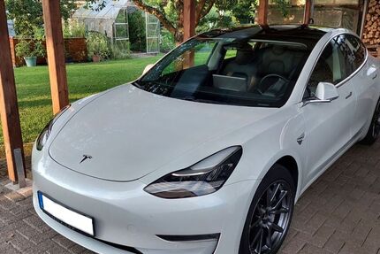 Tesla Model 3 65.200 km 24.900 &euro; Kassel 34132