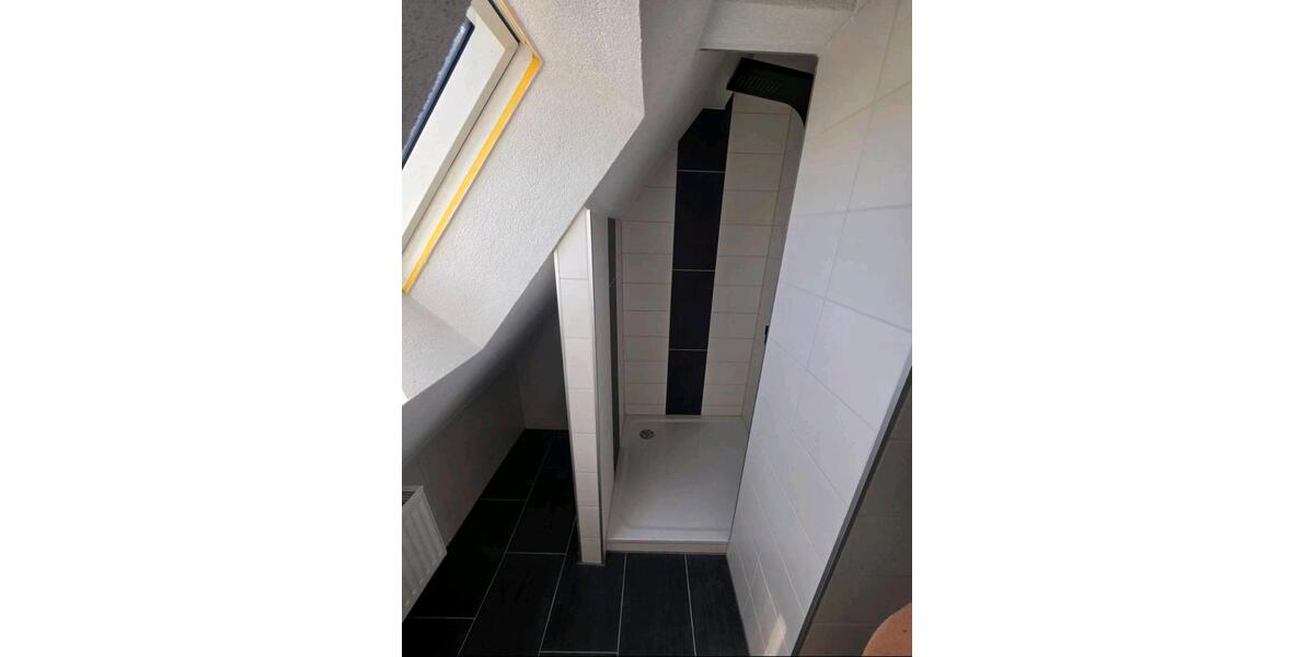 Reihenhaus Lohfelden - 8 Zimmer, 125 m&sup2;, 320.000&euro; | Angebot:27189044