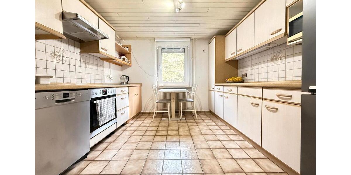 Mehrfamilienhaus, Wohnhaus Körle - 11 Zimmer, 326 m&sup2;, 349.000&euro; | Angebot:27120350