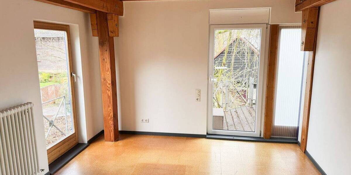 Mehrfamilienhaus, Wohnhaus Kaufungen Niederkaufungen - 8 Zimmer, 240 m&sup2;, 435.000&euro; | Angebot:26016033