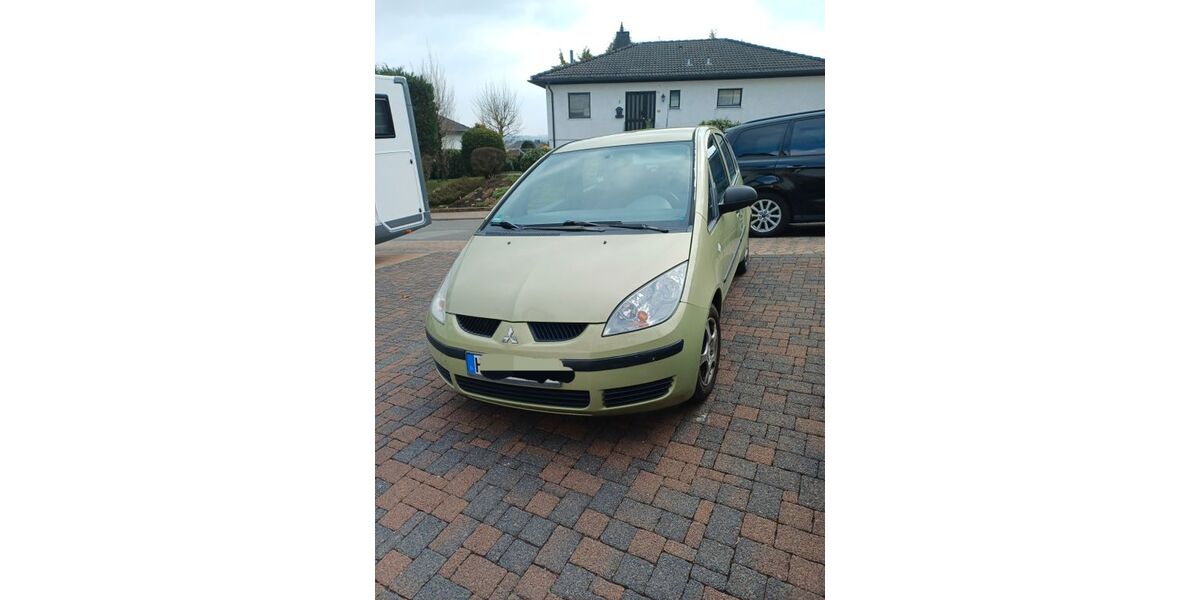 Mitsubishi Colt 95.000 km 2.300 &euro; Hofgeismar 34369