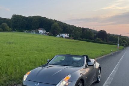 Nissan 370Z 102.000 km 23.500 &euro; Kassel 34117