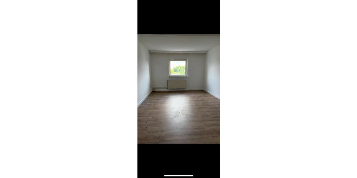 Dachgeschoßwohnung Niestetal - 3 Zimmer, 104 m&sup2;, 950&euro; | Angebot:24644114
