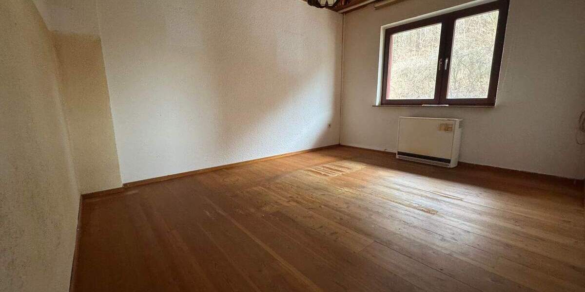 Doppelhaushälfte Helsa - 5 Zimmer, 110 m&sup2;, 175.000&euro; | Angebot:25674115